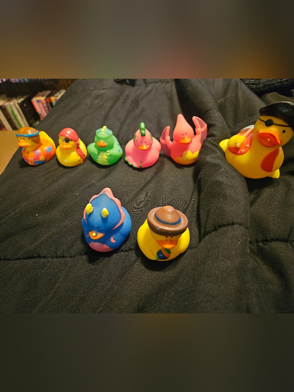 8 Rubber Ducks Pirate, Dinosaurs, etc